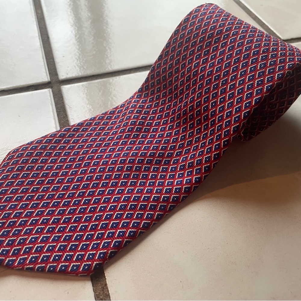 Ralph Lauren 100% silk, hand-finished Men's Tie